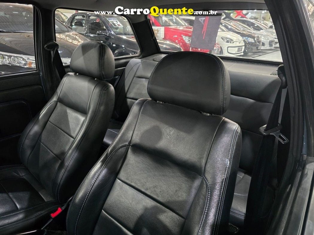 VOLKSWAGEN VOYAGE 1.6 CL 8V  KM 180.000  NOVO - Loja