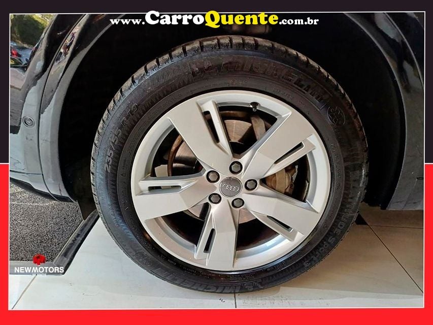 AUDI Q5 2.0 TFSI AMBIENTE - Loja