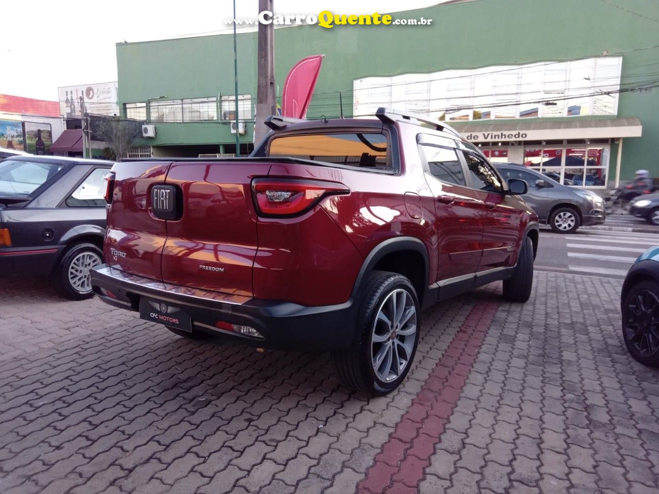 FIAT TORO 1.8 16V EVO FREEDOM AT6 - Loja