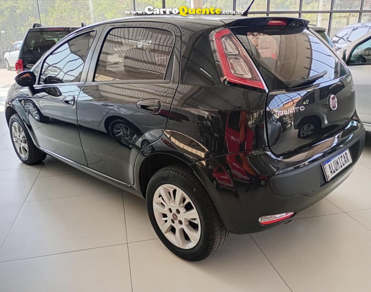 FIAT   PUNTO ATTRACTIVE 1.4 FIRE FLEX 8V 5P   PRETO 2015 1.4 FLEX - Loja