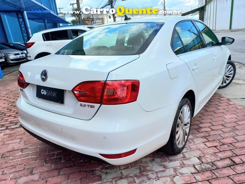 Volkswagen JETTA 2.0 TSI HIGHLINE 211CV GASOLINA 4P TIPTRONIC - Loja