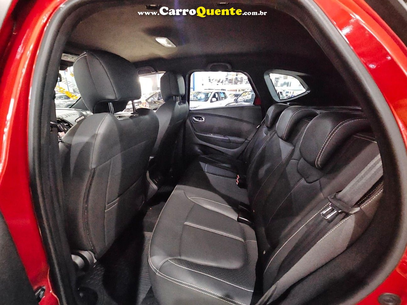 RENAULT CAPTUR 1.3 TURBO ICONIC * C/ 27.000 KM * - Loja