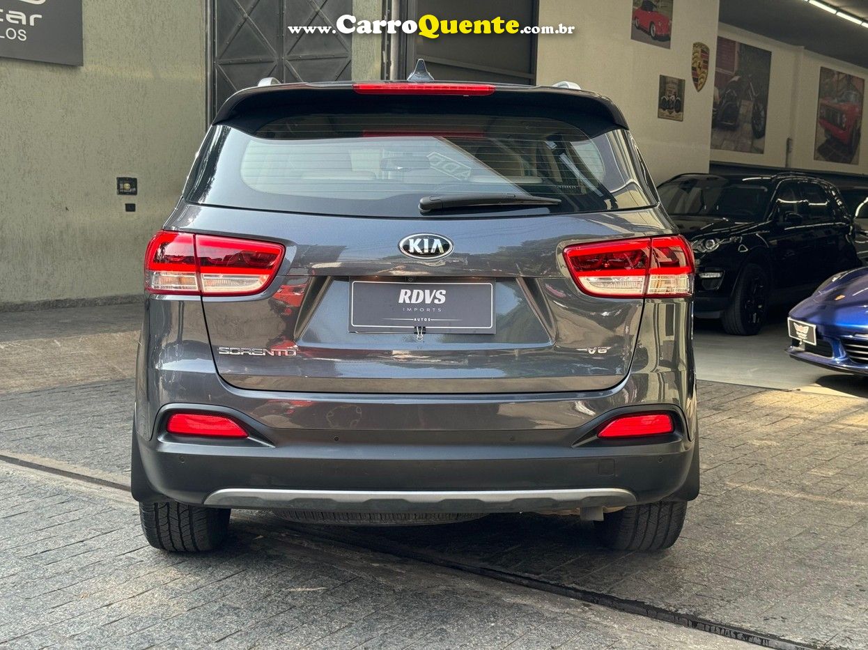 KIA SORENTO 3.5 V6 EX 7L AWD - Loja