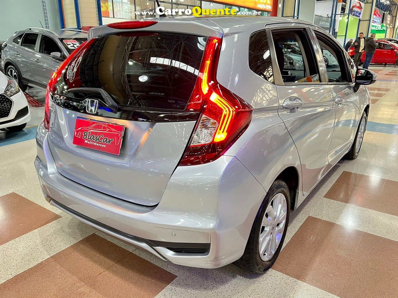 HONDA FIT 1.5 LX 16V - Loja