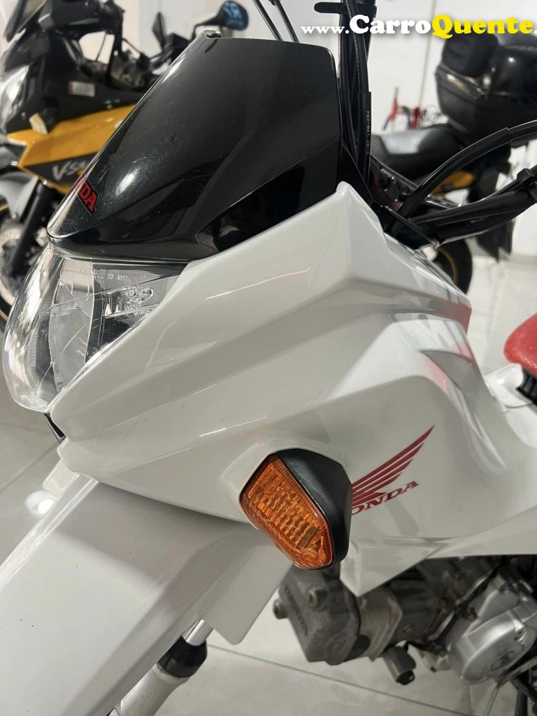 HONDA   POP 110I   BRANCO 2021 110 GASOLINA - Loja