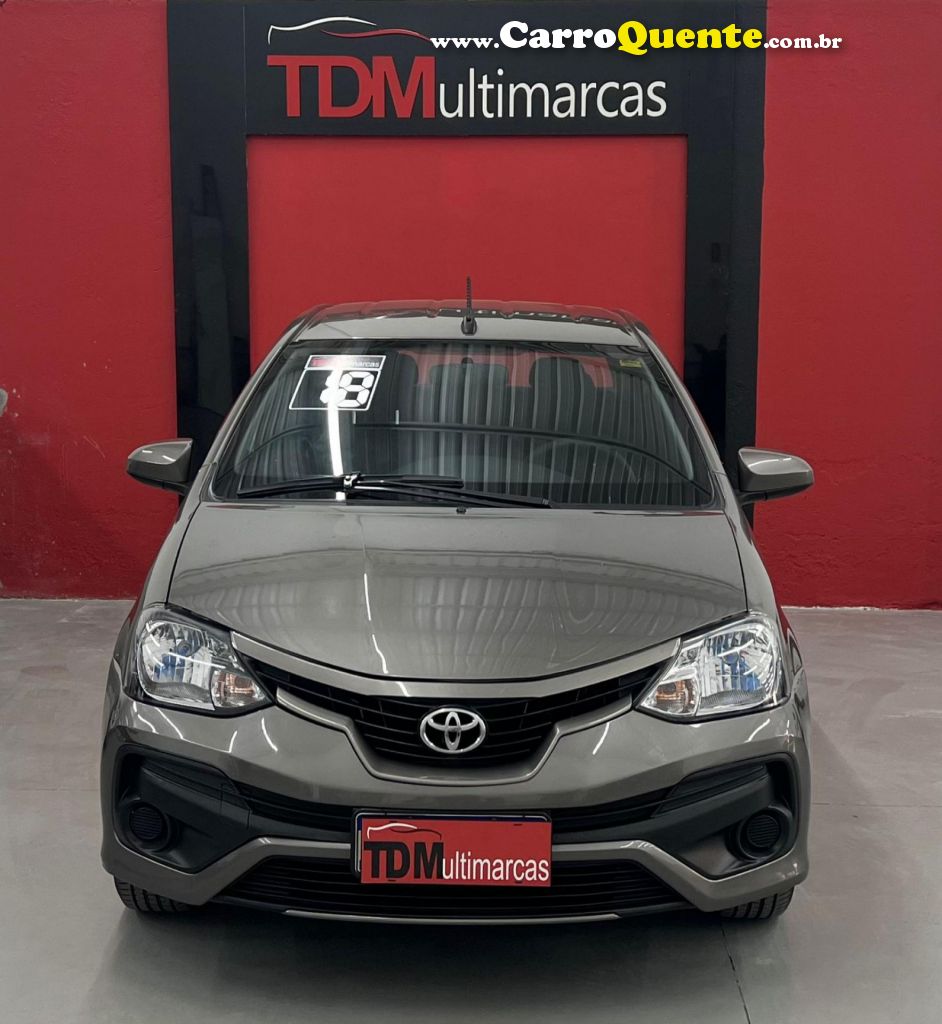 TOYOTA   ETIOS XS 1.5 FLEX 16V 5P MEC.   CINZA 2018 1.5 FLEX - Loja