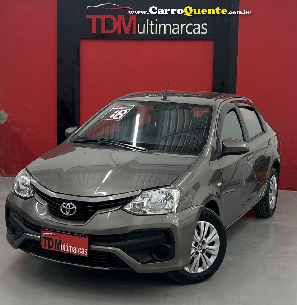 TOYOTA   ETIOS XS 1.5 FLEX 16V 5P MEC.   CINZA 2018 1.5 FLEX - Loja