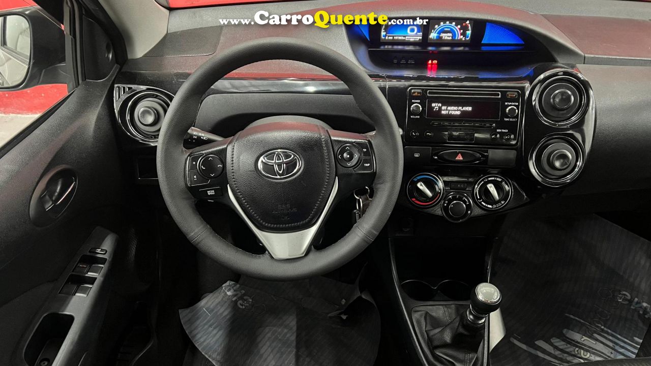 TOYOTA   ETIOS XS 1.5 FLEX 16V 5P MEC.   CINZA 2018 1.5 FLEX - Loja