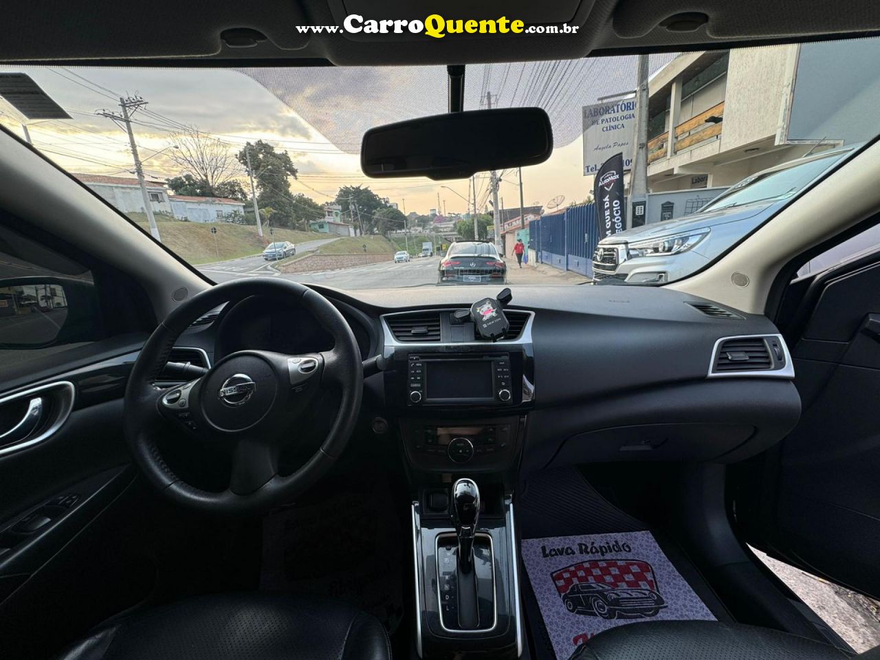 NISSAN   INISSAN SENTRA 20SV CVT   PRETO 2018 2.0 FLEX - Loja