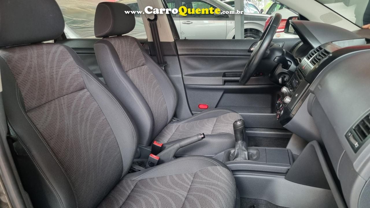 VOLKSWAGEN   POLO SPORTLINE 1.6 MI TOTAL FLEX 8V 5P   CINZA 2009 1.6 FLEX - Loja