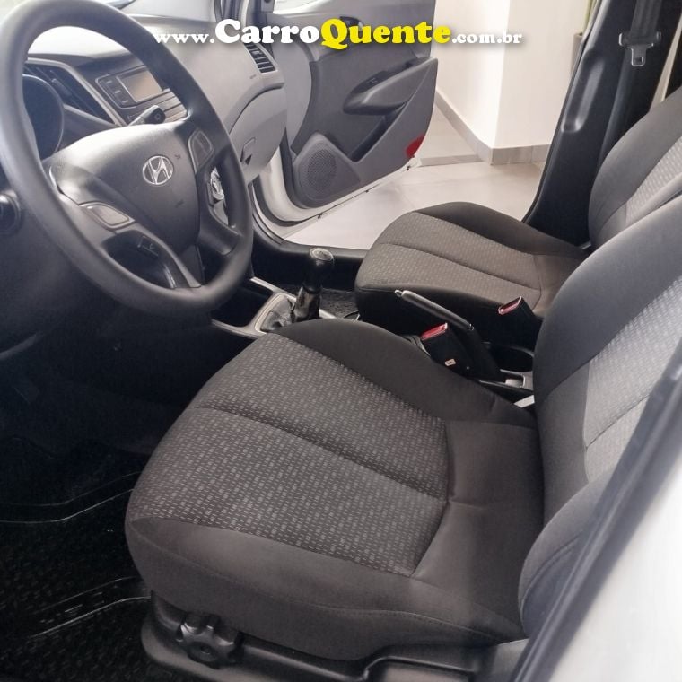 Hyundai HB20 1.0 COMFORT 12V FLEX 4P MANUAL - Loja