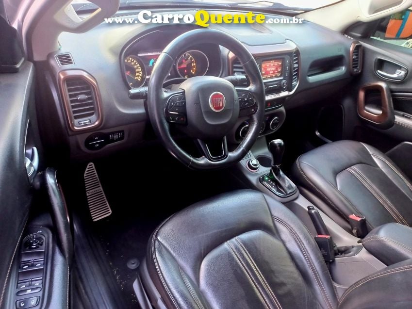 Fiat TORO 2.0 16V TURBO DIESEL VOLCANO 4WD AT9 - Loja