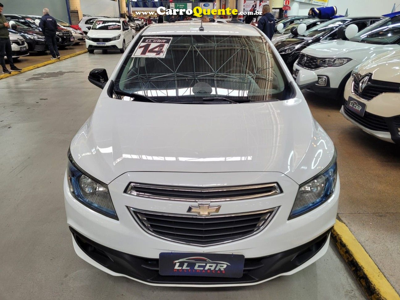 CHEVROLET ONIX 1.4 MPFI LTZ 8V AUTOMATICO + MULTIMIDIA - Loja