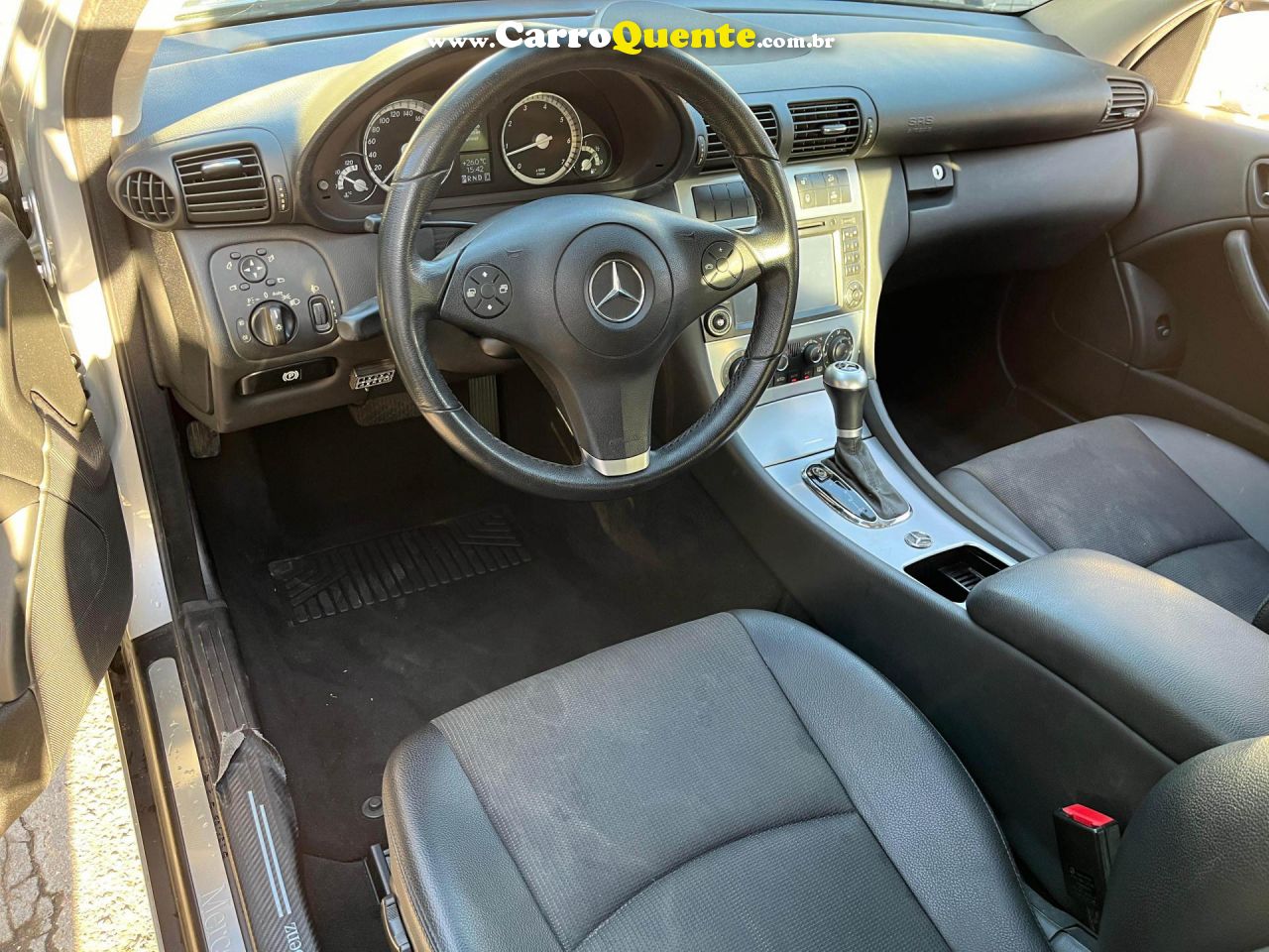 MERCEDES-BENZ   CLC 200 KOMPRESSOR 1.8 184CV AUT.   PRATA 2009 1.8 GASOLINA - Loja