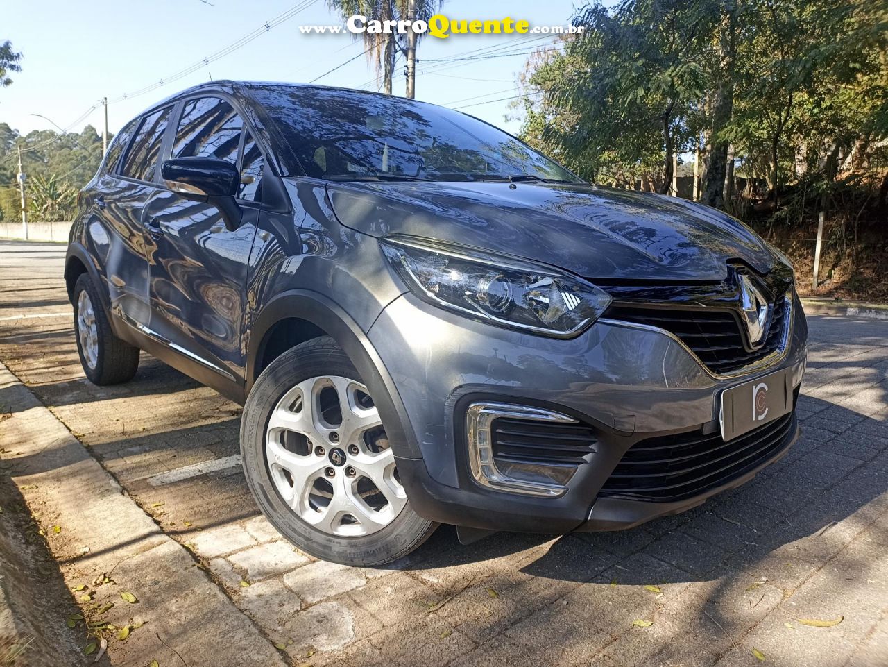 RENAULT   CAPTUR LIFE 1.6 16V FLEX 5P AUT.   CINZA 2018 1.6 FLEX - Loja