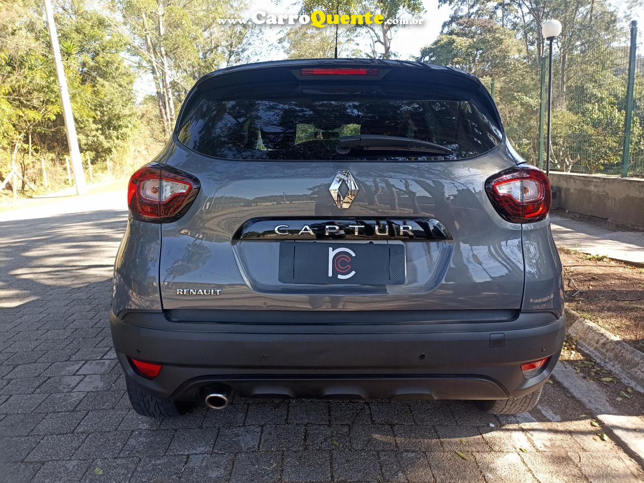 RENAULT   CAPTUR LIFE 1.6 16V FLEX 5P AUT.   CINZA 2018 1.6 FLEX - Loja