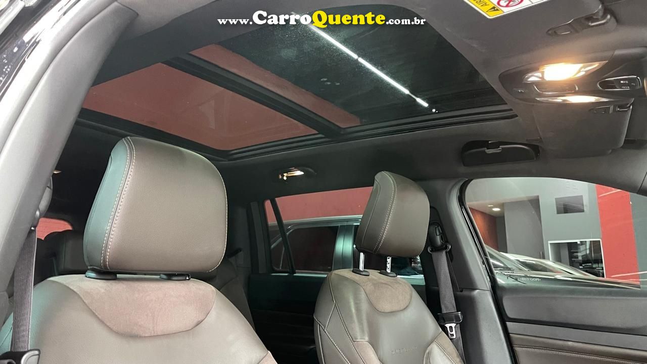 JEEP COMMANDER 1.3 T270 TURBO OVERLAND - Loja