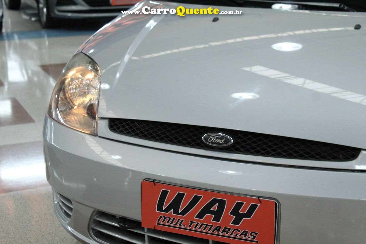 FORD FIESTA 1.6 MPI SEDAN 8V - Loja