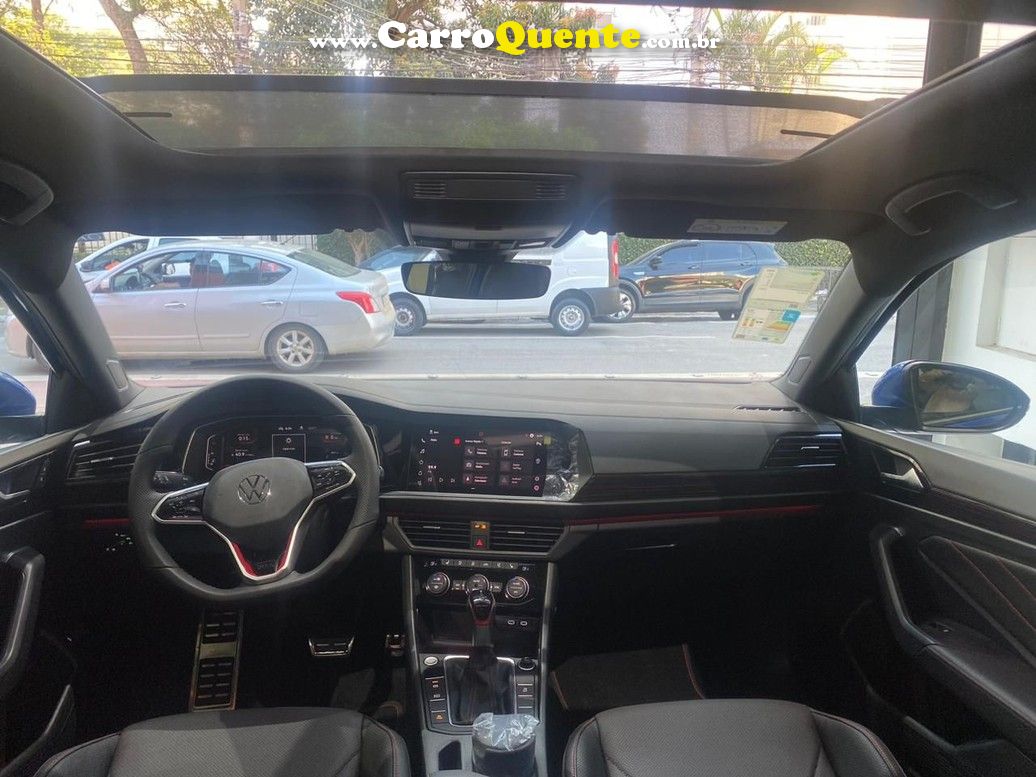 VOLKSWAGEN JETTA 2.0 350 TSI GLI DSG - Loja