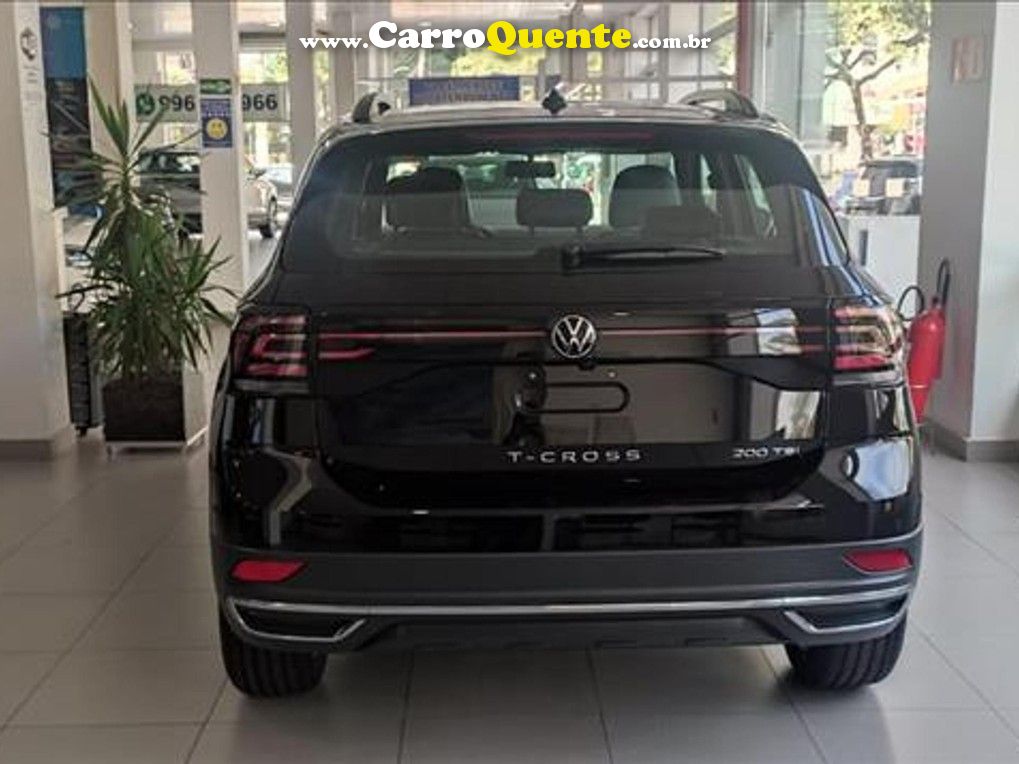 VOLKSWAGEN T-CROSS 1.0 200 TSI COMFORTLINE - Loja