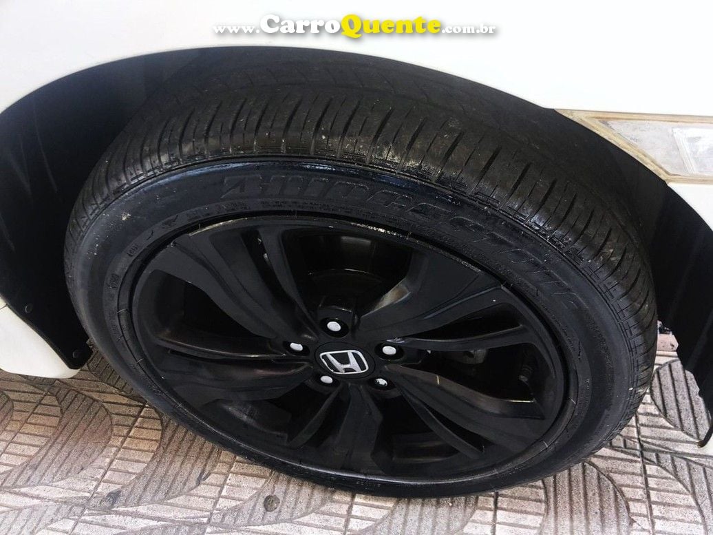 HONDA CIVIC 2.0 16V SPORT - Loja