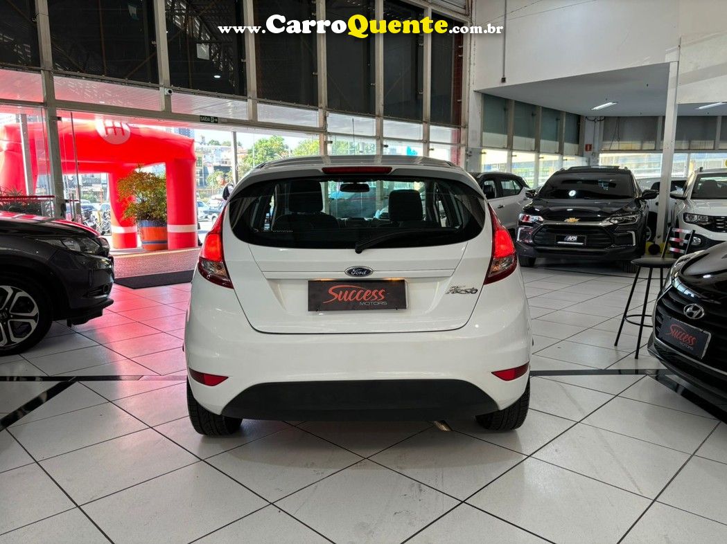 Ford New Fiesta Hatch 1.5 S 16v Flex 4p Completo - Loja