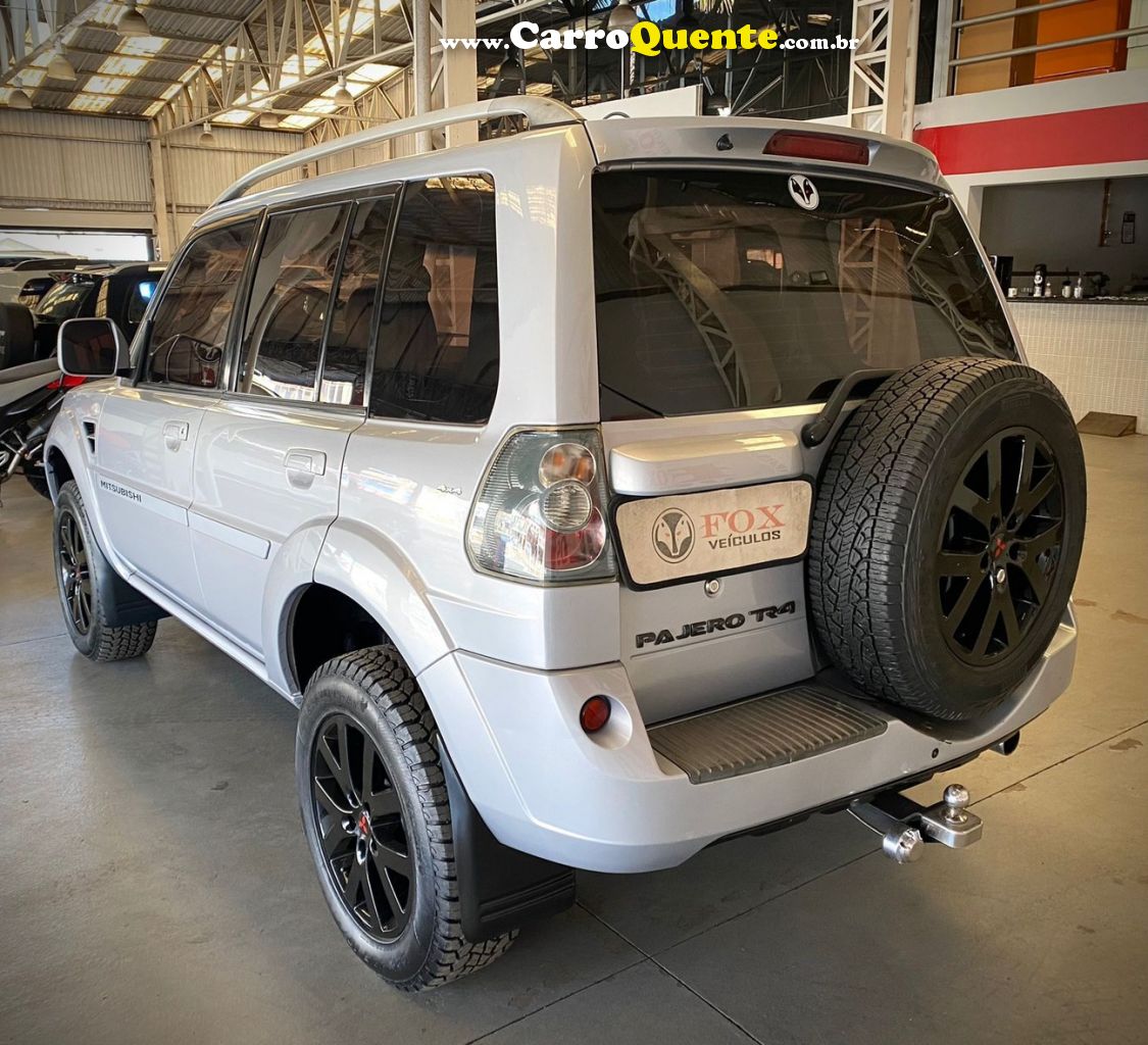 MITSUBISHI PAJERO TR4 2.0 4X4 16V - Loja