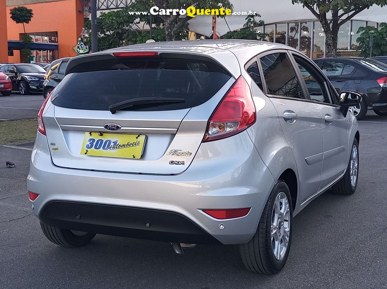 FORD FIESTA 1.6 SE HATCH 16V - Loja