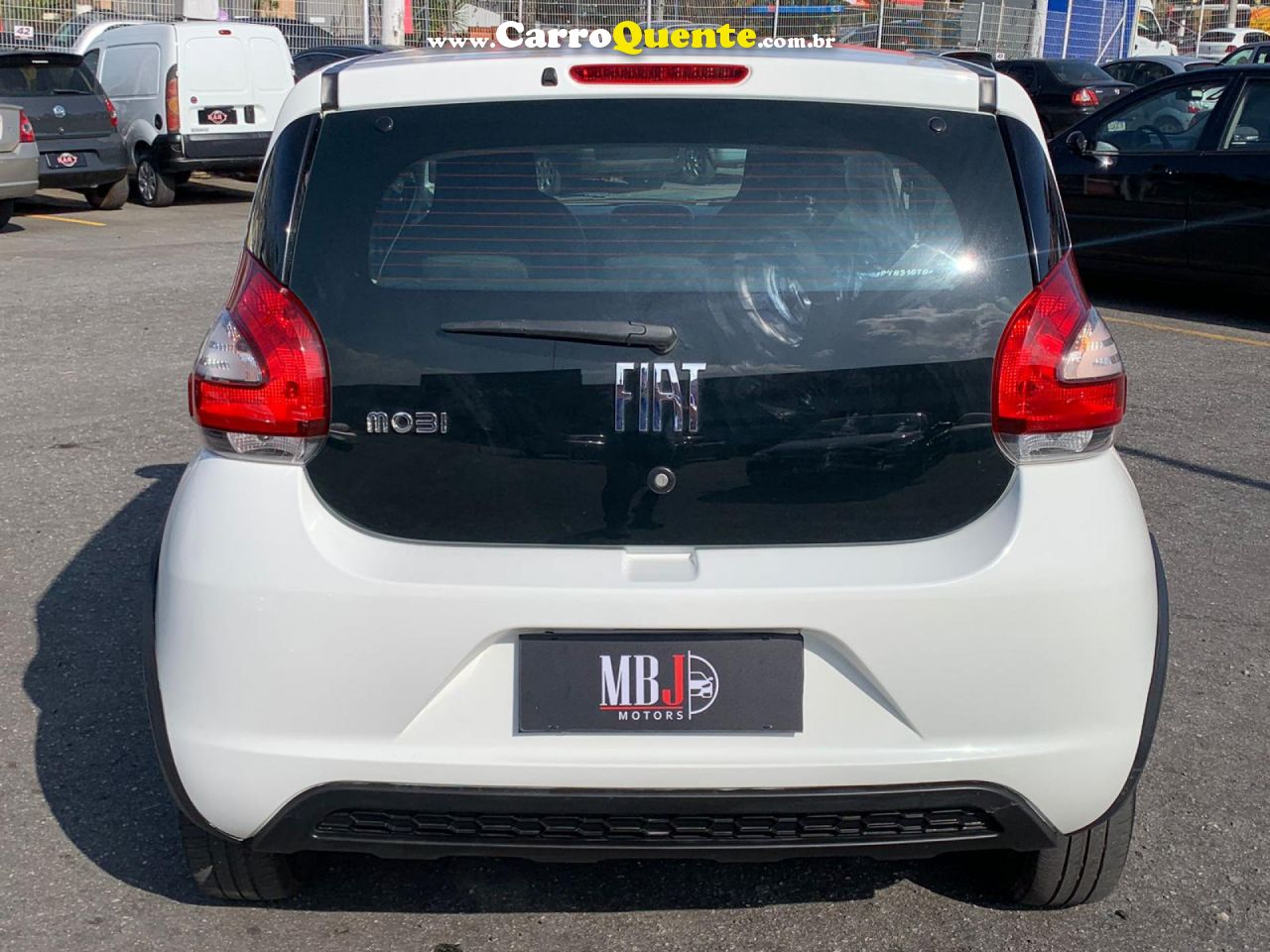 FIAT   MOBI LIKE 1.0 FIRE FLEX 5P.   BRANCO 2023 1.0 FLEX - Loja