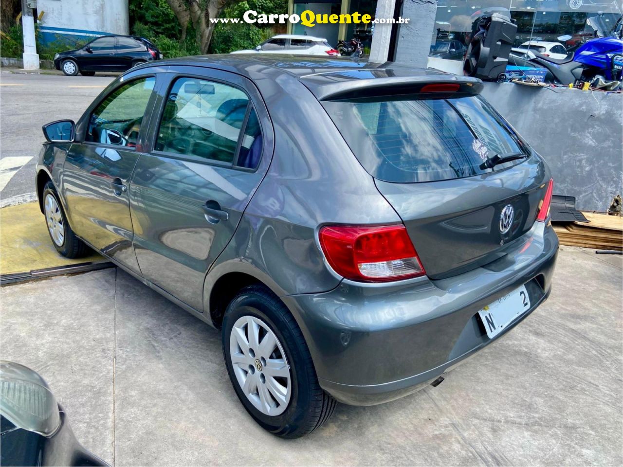 VOLKSWAGEN   GOL (NOVO) 1.0 MI TOTAL FLEX 8V 4P   CINZA 2013 1.0 FLEX - Loja