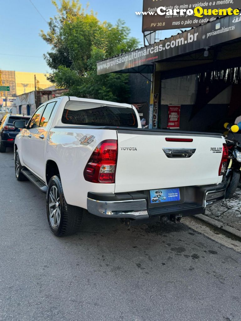 TOYOTA   HILUX CD SRX 4X4 2.8 TDI 16V DIESEL AUT.   BRANCO 2019 2.8 DIESEL - Loja