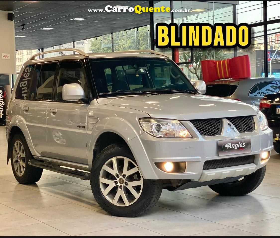 MITSUBISHI PAJERO TR4 2.0 4X4 16V 140CV - Loja