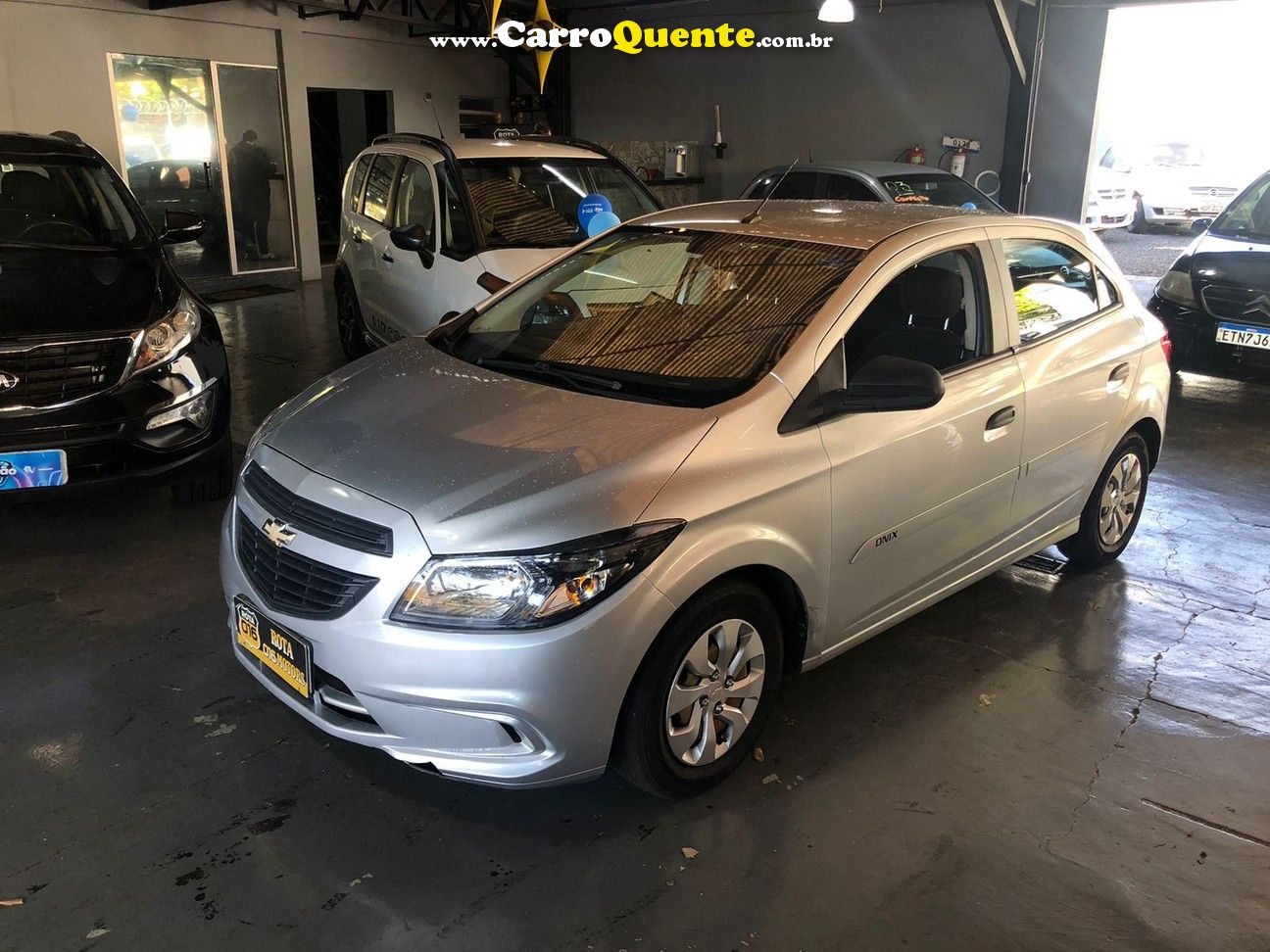 CHEVROLET ONIX 1.0 MPFI JOY 8V - Loja