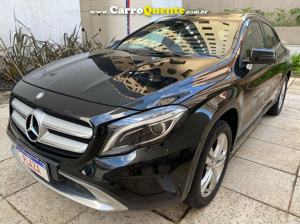 MERCEDES-BENZ GLA 200 1.6 CGI VISION BLACK EDITION 16V TURBO - Loja