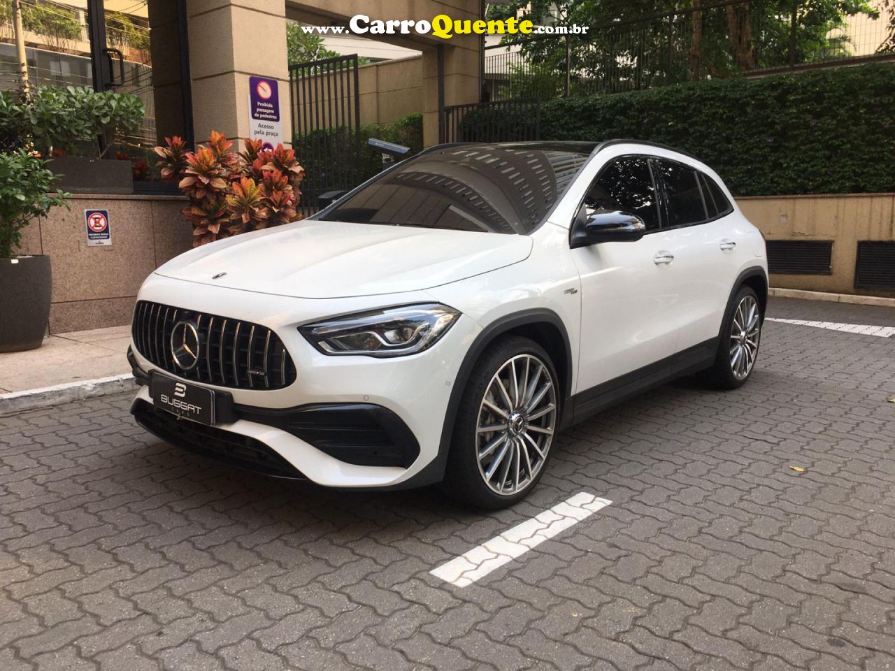 MERCEDES-BENZ   GLA 35 AMG 4MATIC 2.0 TURBO AUT.   BRANCO 2023 2.0 GASOLINA - Loja