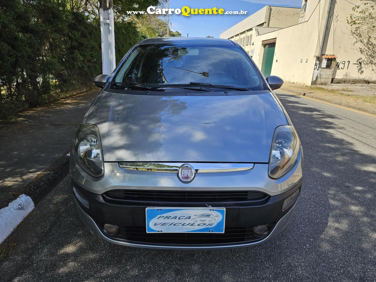 FIAT   PUNTO ATTRACTIVE ITALIA 1.4 F.FLEX 8V 5P   CINZA 2013 1.4 FLEX - Loja