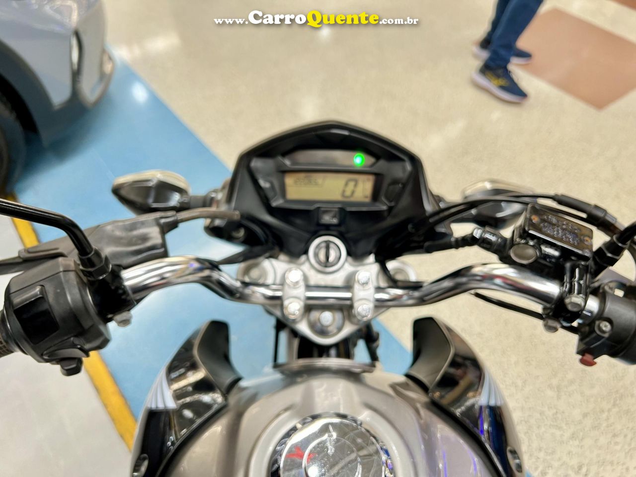 HONDA   CG 150 FAN ESDI 150 FAN ESDI FLEX   PRATA 2015 150 GASOLINA - Loja