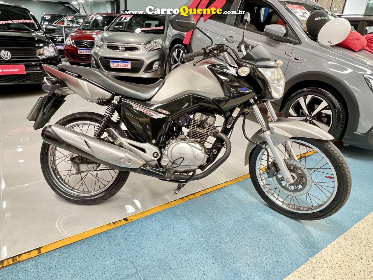 HONDA   CG 150 FAN ESDI 150 FAN ESDI FLEX   PRATA 2015 150 GASOLINA - Loja