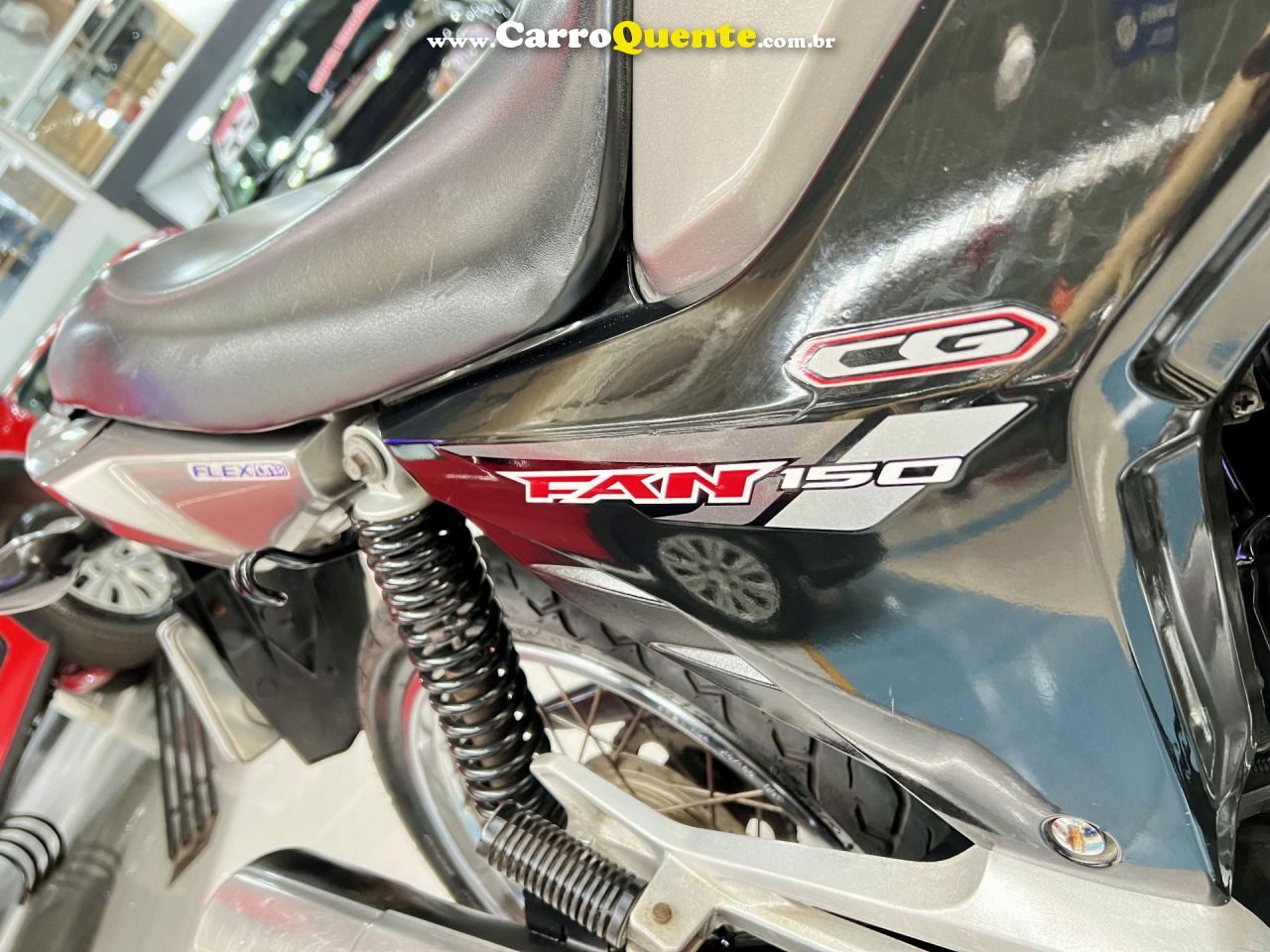 HONDA   CG 150 FAN ESDI 150 FAN ESDI FLEX   PRATA 2015 150 GASOLINA - Loja