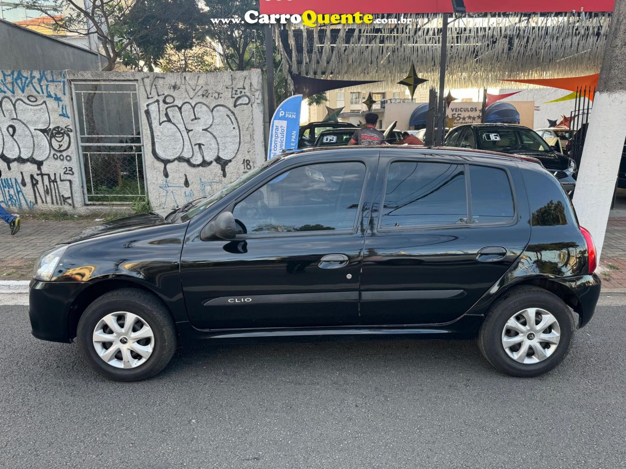 RENAULT   CLIO RNALIZÉEXPR.1.0 HI-POWER 16V 5P   PRETO 2014 1.0 FLEX - Loja