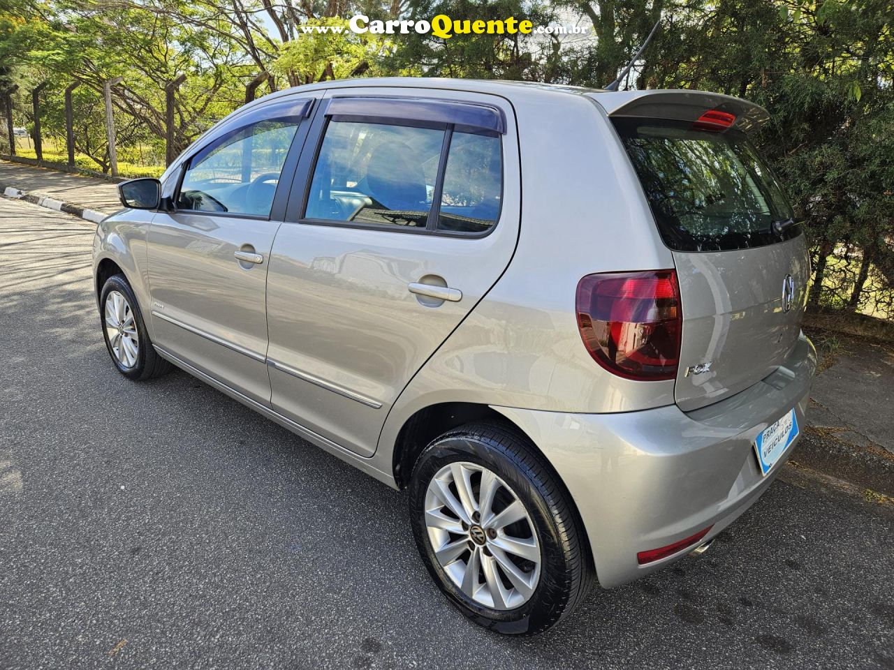 VOLKSWAGEN   FOX PRIMEHIGLI. 1.6 TOTAL FLEX 8V 5P   PRATA 2011 1.6 FLEX - Loja