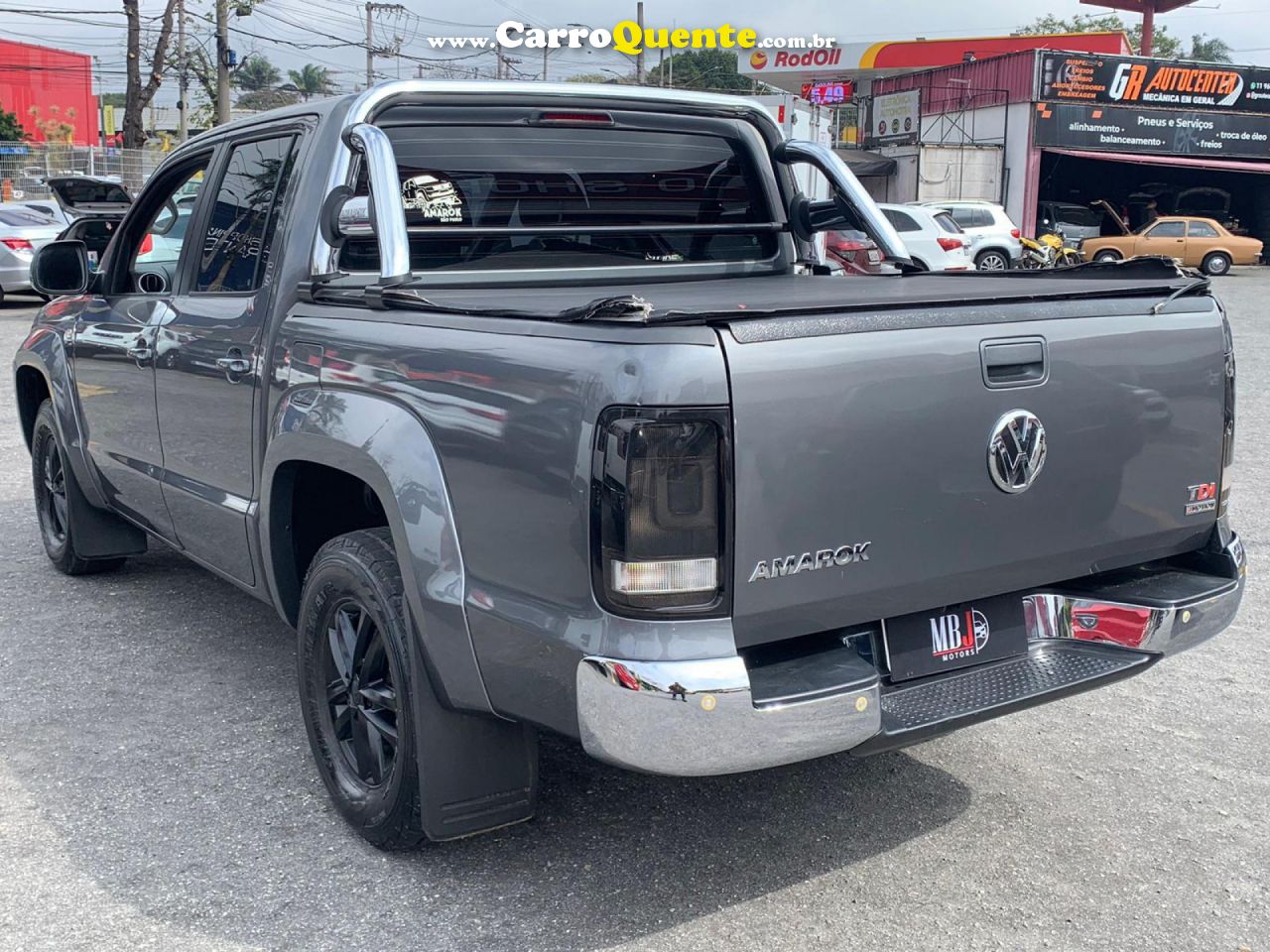 VOLKSWAGEN   AMAROK HIGHLINE CD 2.0 16V TDI 4X4 DIES.   CINZA 2011 2.0 DIESEL - Loja