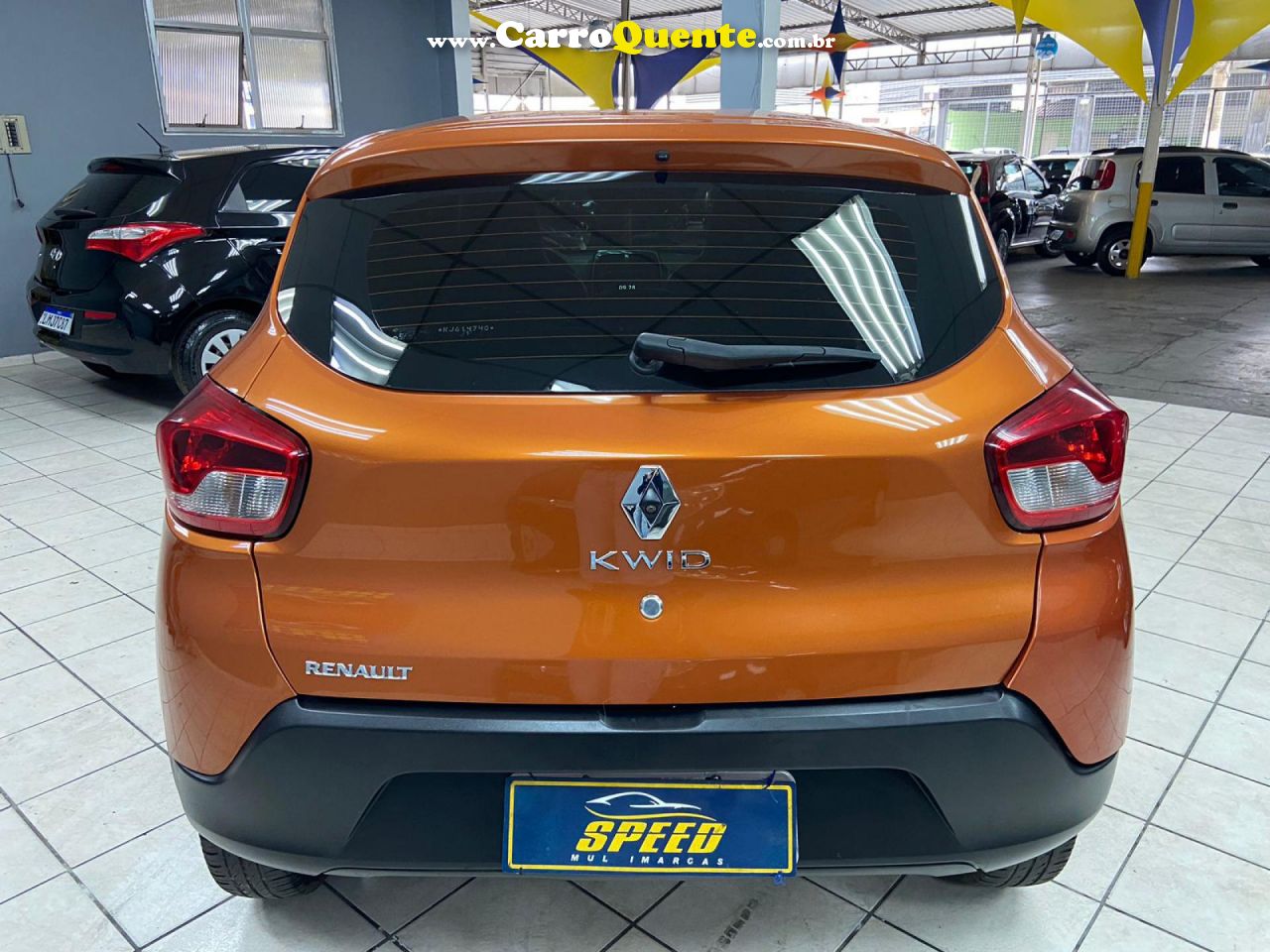 RENAULT   KWID INTENSE 1.0 FLEX 12V 5P MEC.   LARANJA 2019 1.0 FLEX - Loja