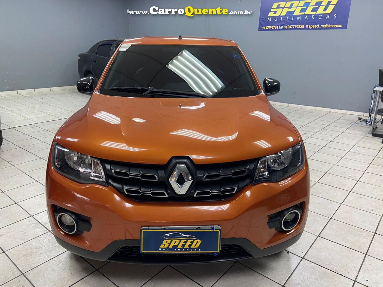 RENAULT   KWID INTENSE 1.0 FLEX 12V 5P MEC.   LARANJA 2019 1.0 FLEX - Loja