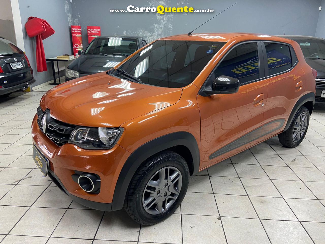 RENAULT   KWID INTENSE 1.0 FLEX 12V 5P MEC.   LARANJA 2019 1.0 FLEX - Loja