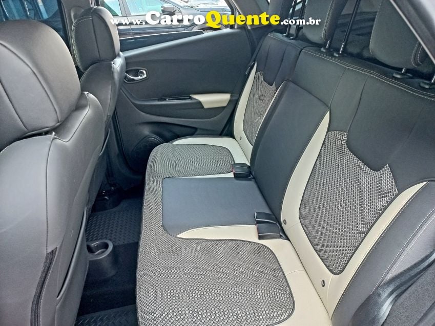 Renault CAPTUR 1.6 16V SCE FLEX INTENSE X-TRONIC - Loja