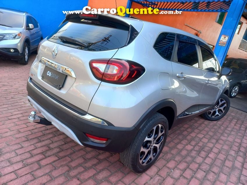 Renault CAPTUR 1.6 16V SCE FLEX INTENSE X-TRONIC - Loja