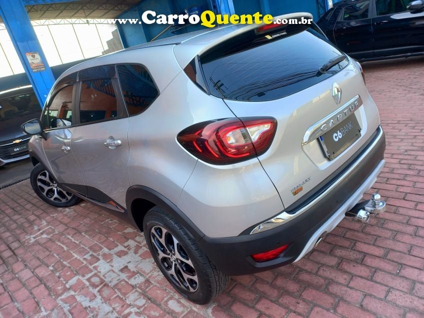 Renault CAPTUR 1.6 16V SCE FLEX INTENSE X-TRONIC - Loja