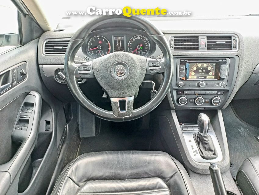 Volkswagen JETTA 2.0 TSI HIGHLINE 211CV GASOLINA 4P TIPTRONIC - Loja