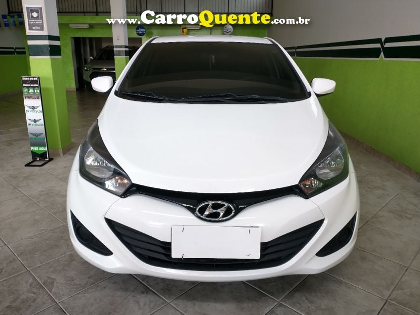 Hyundai HB20 1.0 COMFORT 12V FLEX 4P MANUAL - Loja